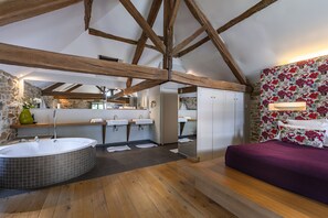 House | Bathroom