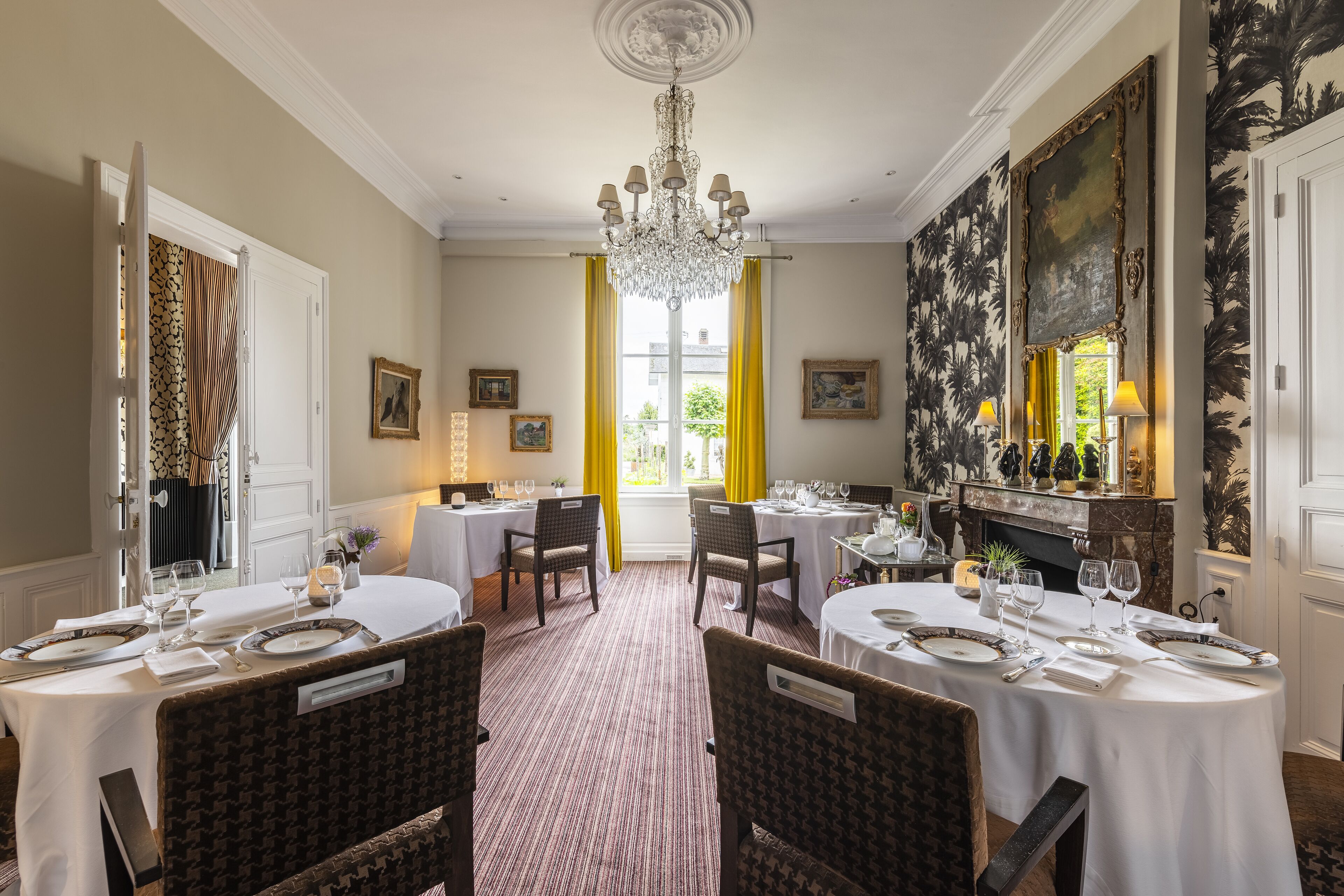 lunch and dinner served, french cuisine