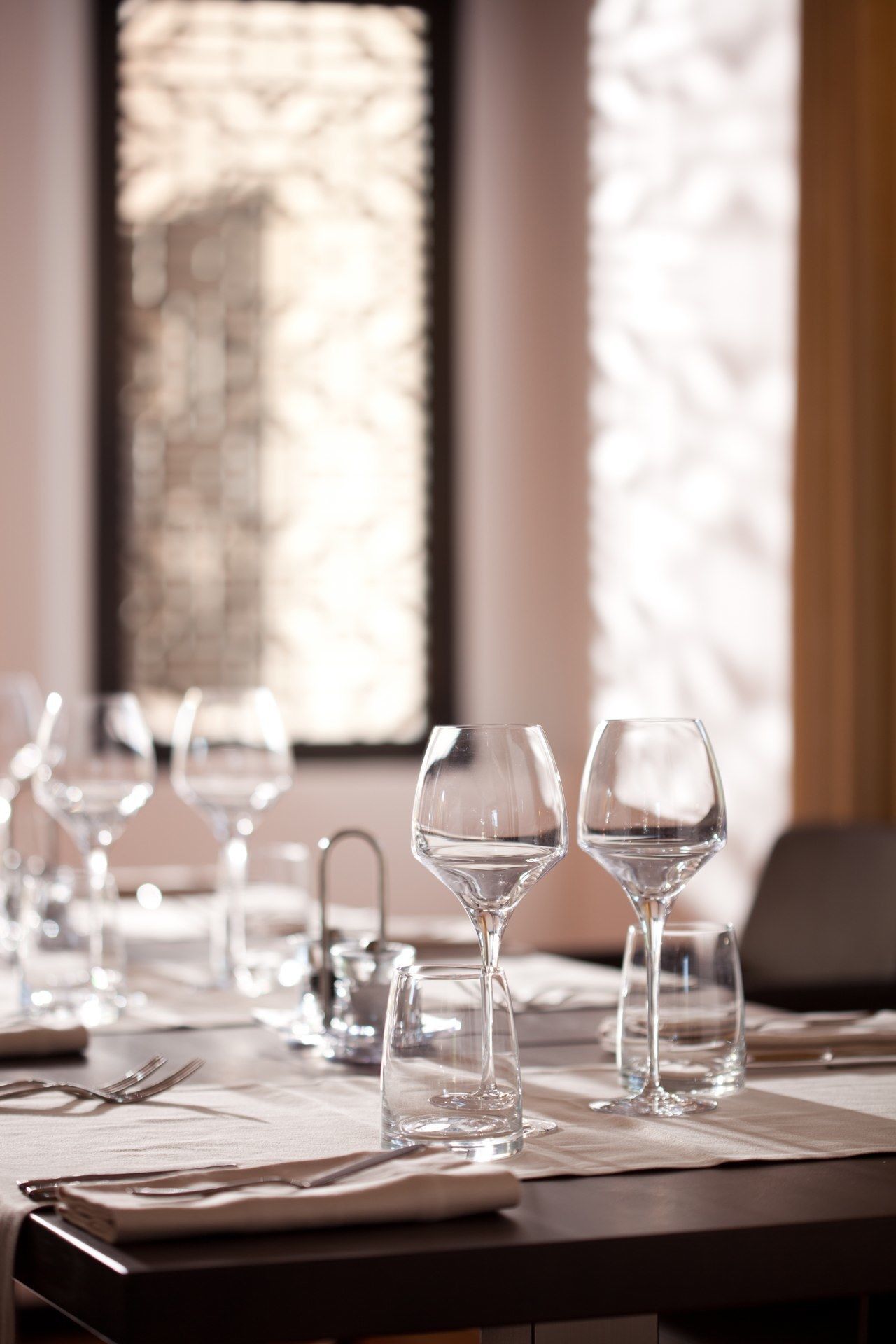 Se sirven desayunos, comidas y cenas con vista al jardín 