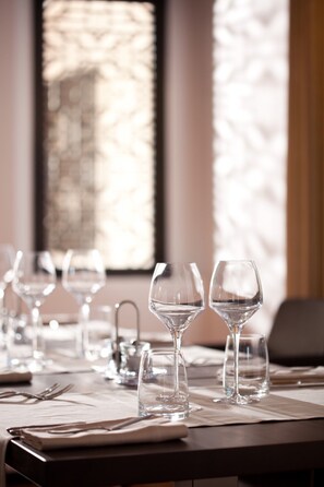 Breakfast, lunch, dinner served; garden views