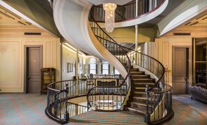 Staircase - Bosphorus Palace Hotel - Special Class (Istanbul)