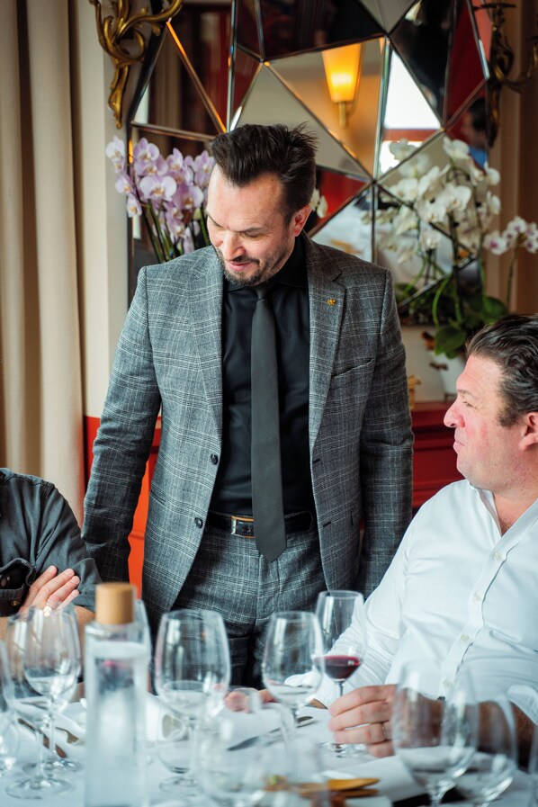 تناول الطعام