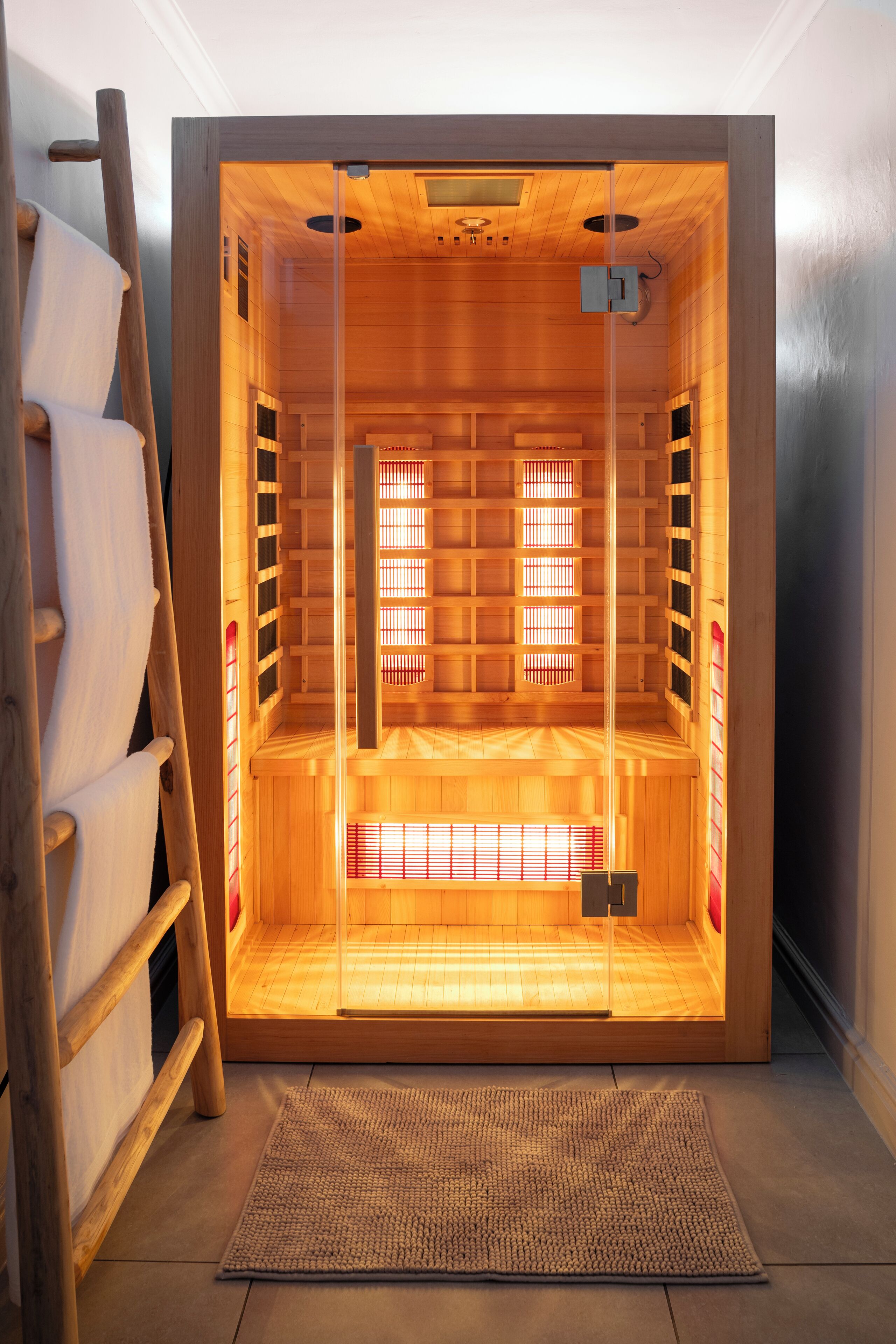 couples treatment room(s), body treatments, hot stone massages