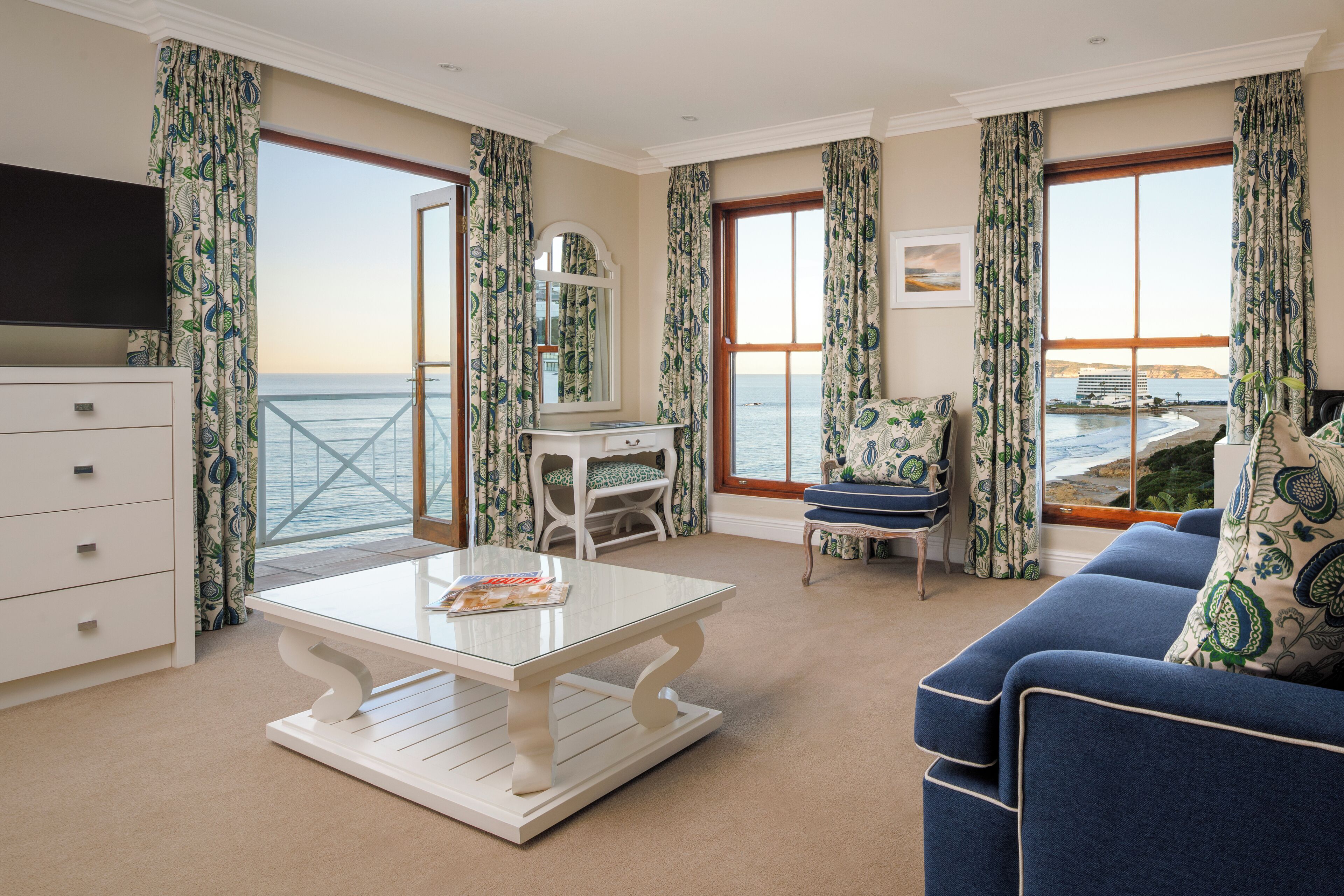 premier suite | 1 bedroom, premium bedding, in-room safe, individually decorated