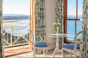 Suite, Non Smoking, Partial Sea View