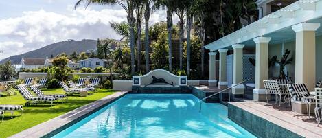 2 outdoor pools, pool umbrellas, sun loungers