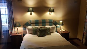 Classic Double Room | Cots/infant beds, rollaway beds, free WiFi, bed sheets