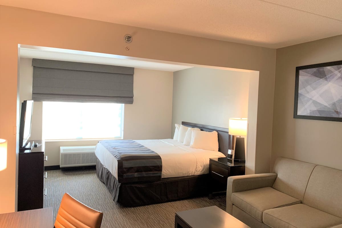 Chambre, 1 très grand lit, non-fumeur | Literie de qualité, lit avec matelas à plateau-coussin, coffre-fort