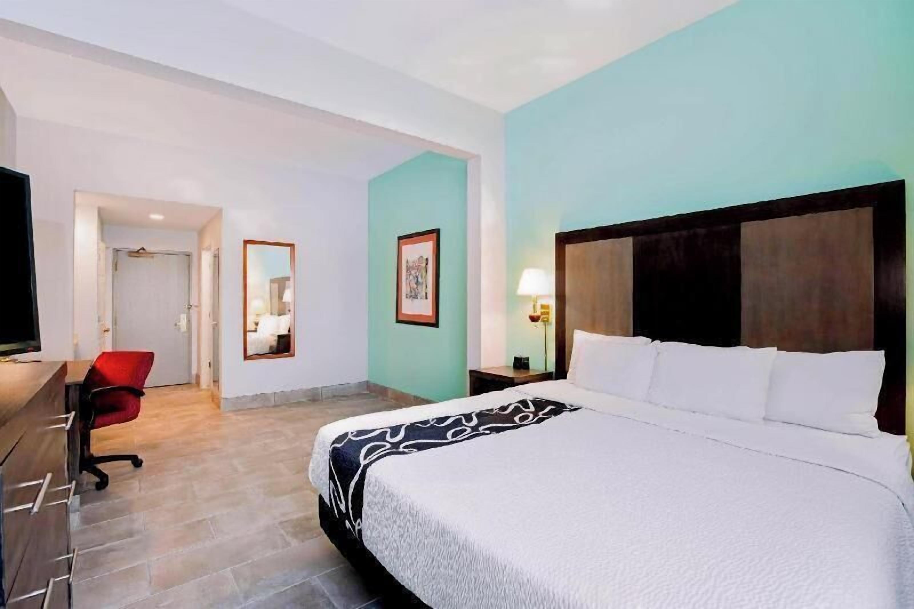 Ropa de cama de alta calidad y escritorio 