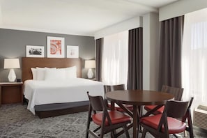 1 bedroom, premium bedding, in-room safe, desk