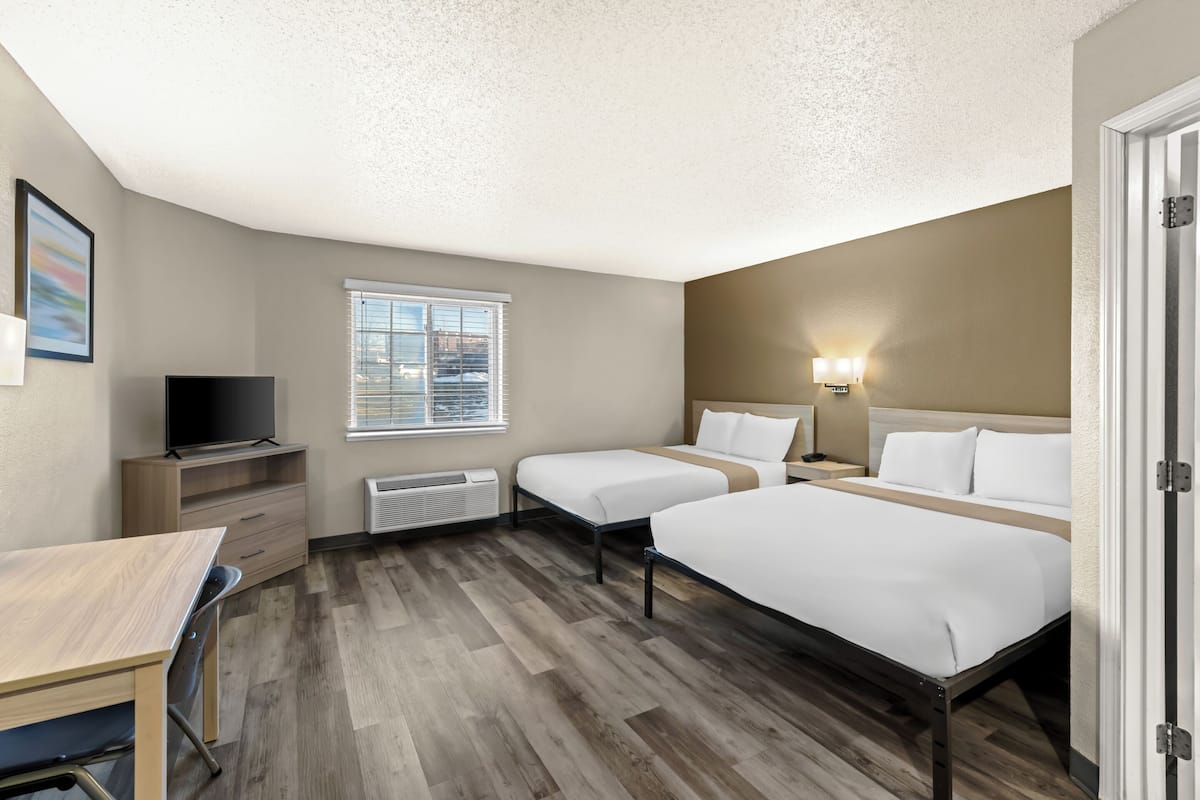 1 bedroom, desk, free WiFi, bed sheets