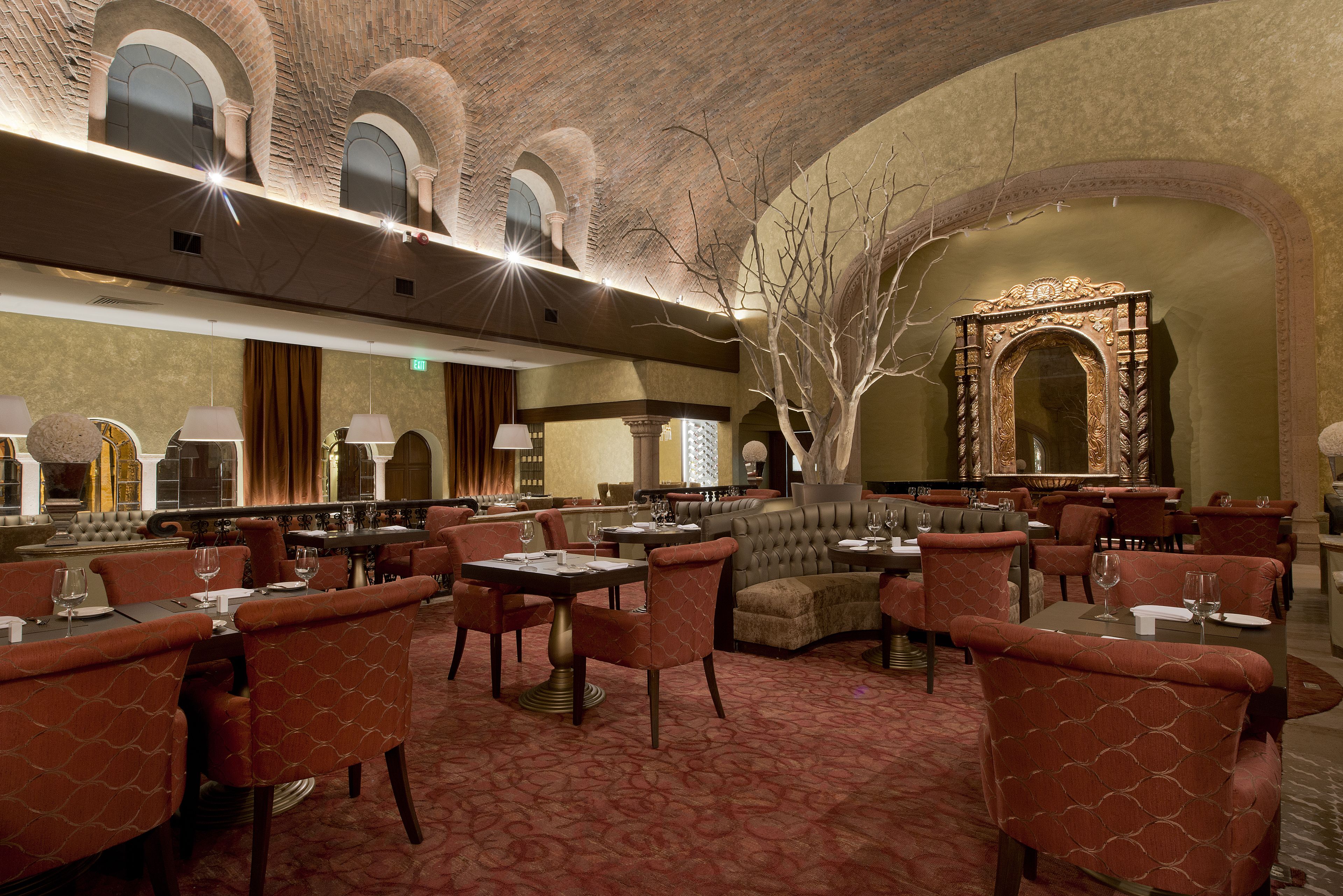 2 restaurants, breakfast, lunch, dinner served; Mexican cuisine