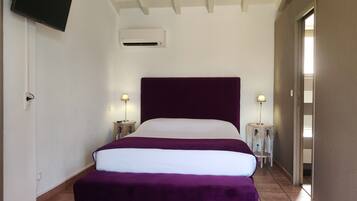 Suite A Muredda | Premium bedding, minibar, in-room safe, desk