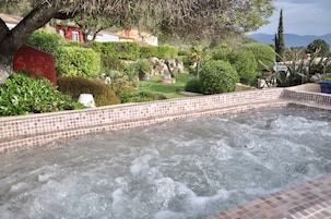 Bilik wap, mandi tangas / hammam, lulur badan, 1 bilik rawatan