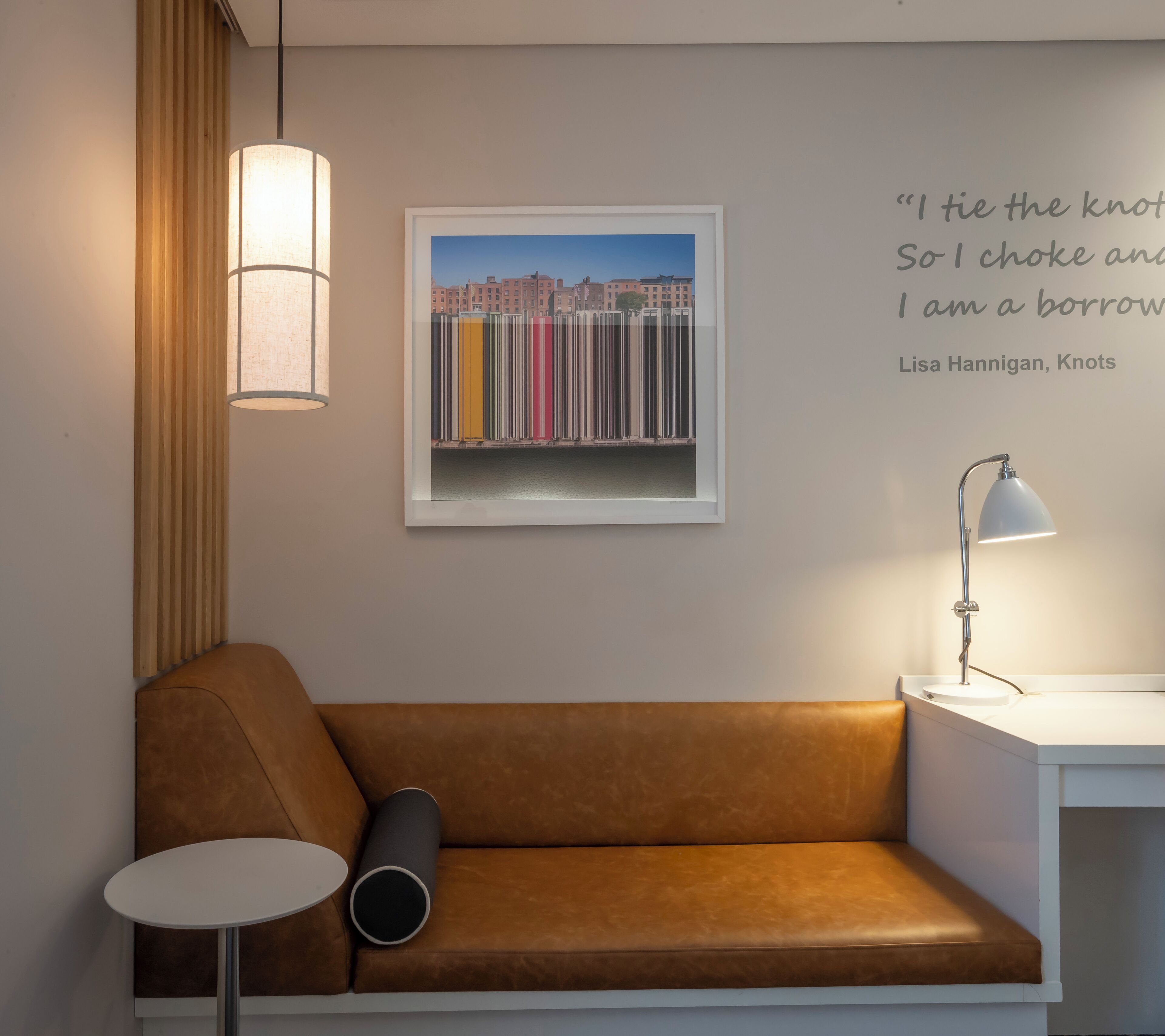 Habitación Premium, 1 cama King size | Ropa de cama hipoalergénica y caja de seguridad en la habitación 