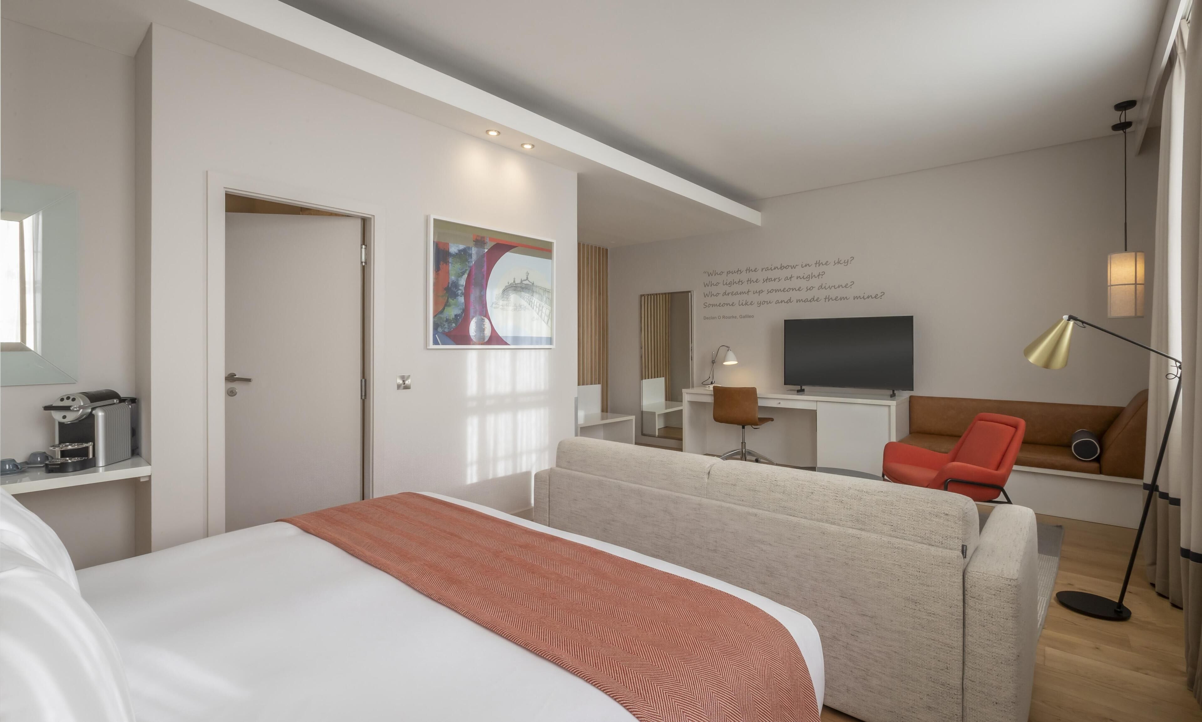 Junior Suite, 1 King Bed - River View