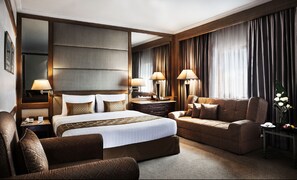 ห้องจูเนียร์สวีท, เตียงคิงไซส์ 1 เตียง, วิวเมือง | มินิบาร์, ตู้นิรภัยในห้องพัก, โต๊ะทำงาน, ผ้าม่านกันแสง