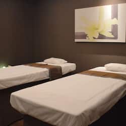 Espace de soins pour les couples, soins corporels, soins d'aromathérapie