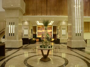 Interior - Arnoma Grand (Bangkok)