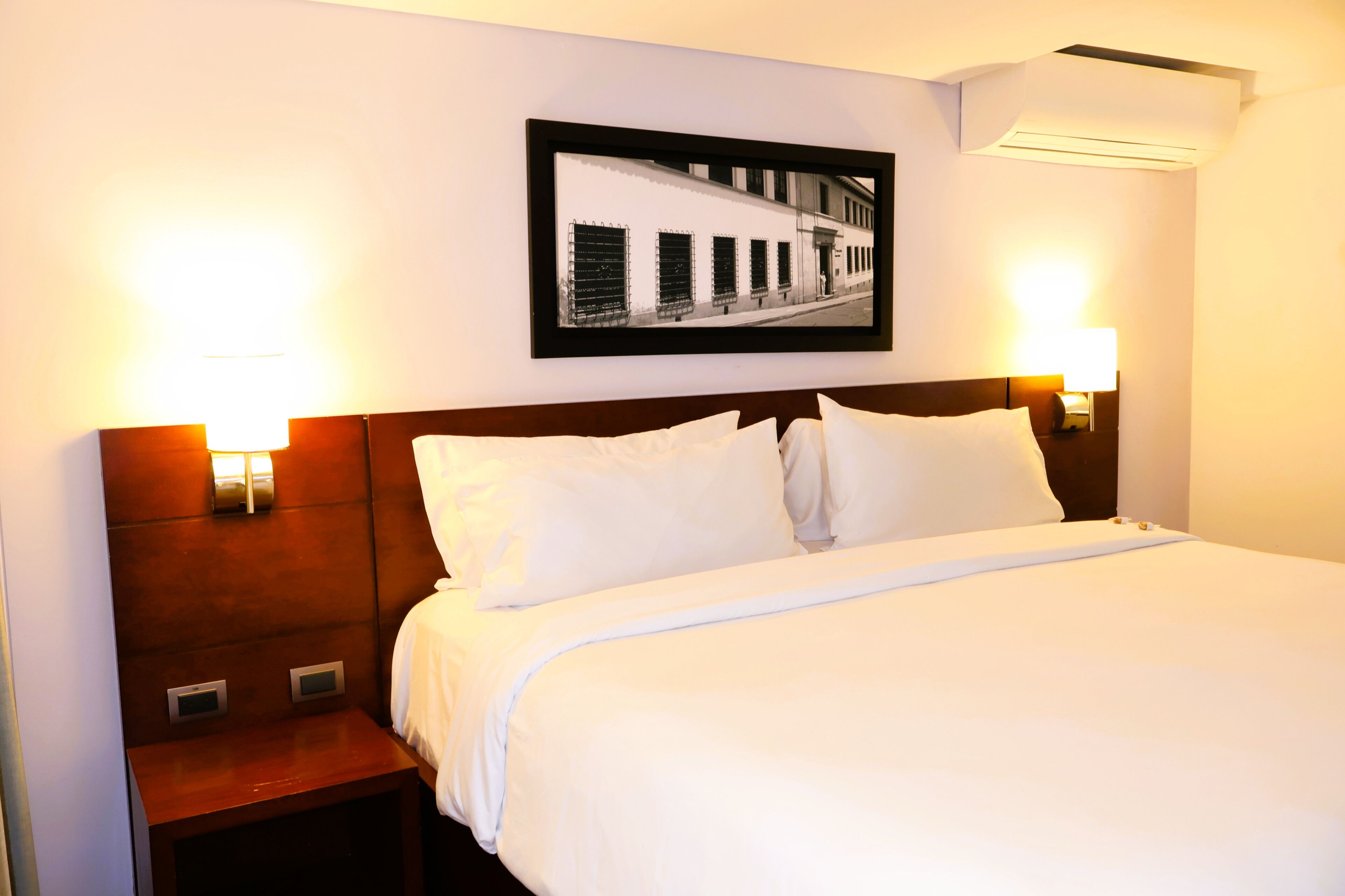 Select Comfort beds, in-room safe, desk, laptop workspace