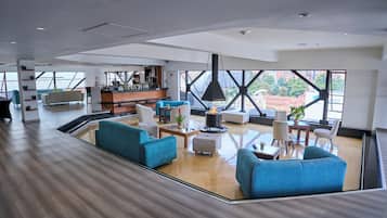 Snack bar