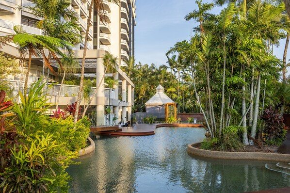 3 outdoor pools, open 6:00 AM to 10:00 PM, pool umbrellas, pool loungers