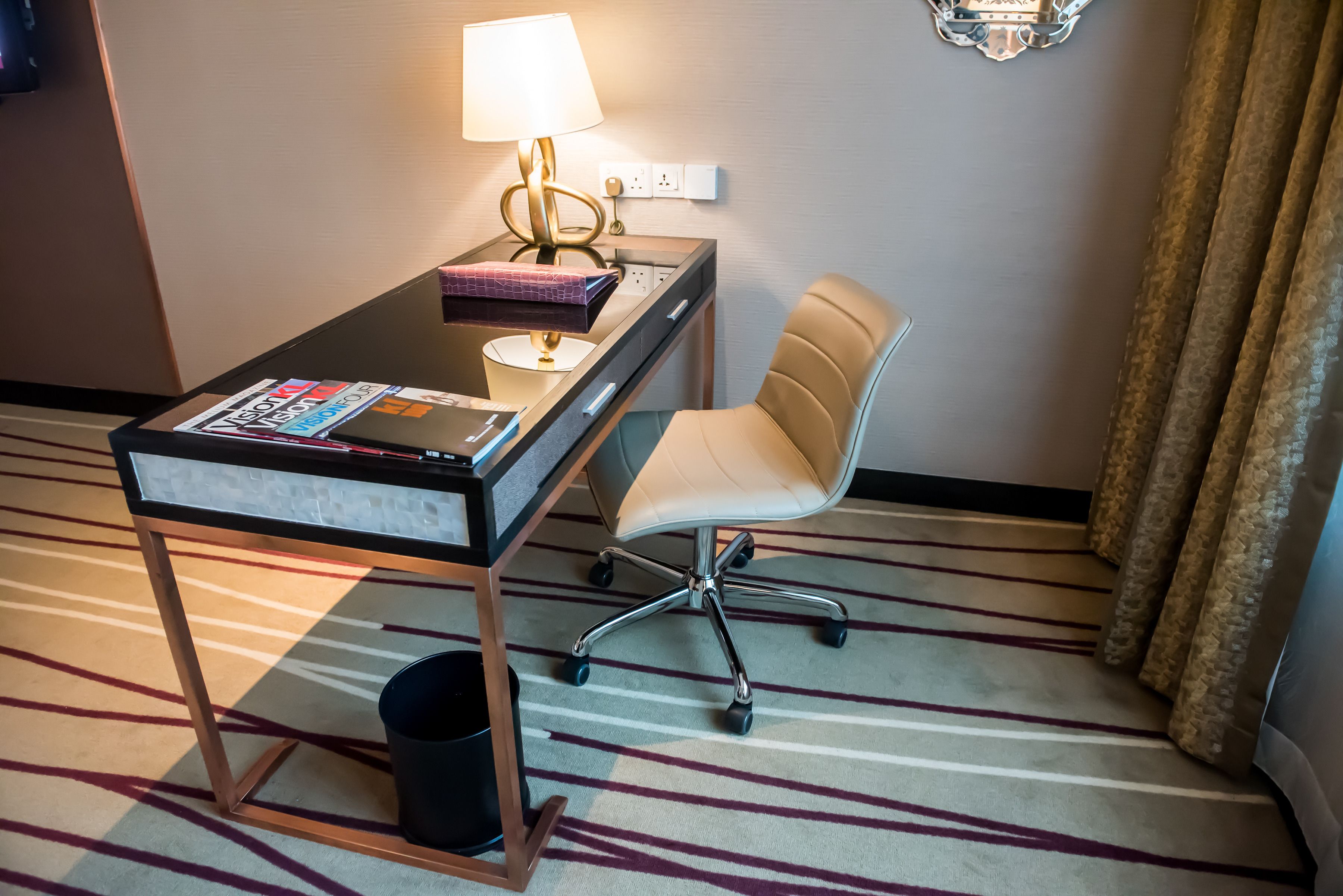 dorsett room | 1 bedroom, in-room safe, desk, laptop workspace