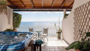 Suite, Whirlpool, Meerblick | 1 Schlafzimmer, Allergikerbettwaren, Daunenbettdecken, Zimmersafe