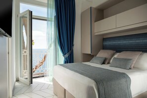 Ropa de cama de alta calidad, edredones de plumas, minibar y caja fuerte
