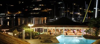 キャプテン オリバーズ リゾート & マリーナ