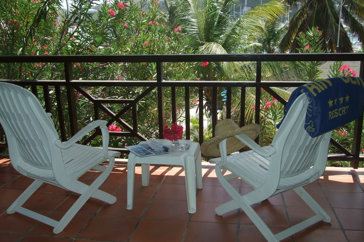 Room, 1 King Bed (Marina View) | Balcony