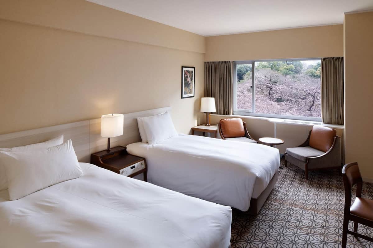 Down comforters, in-room safe, blackout drapes, iron/ironing board