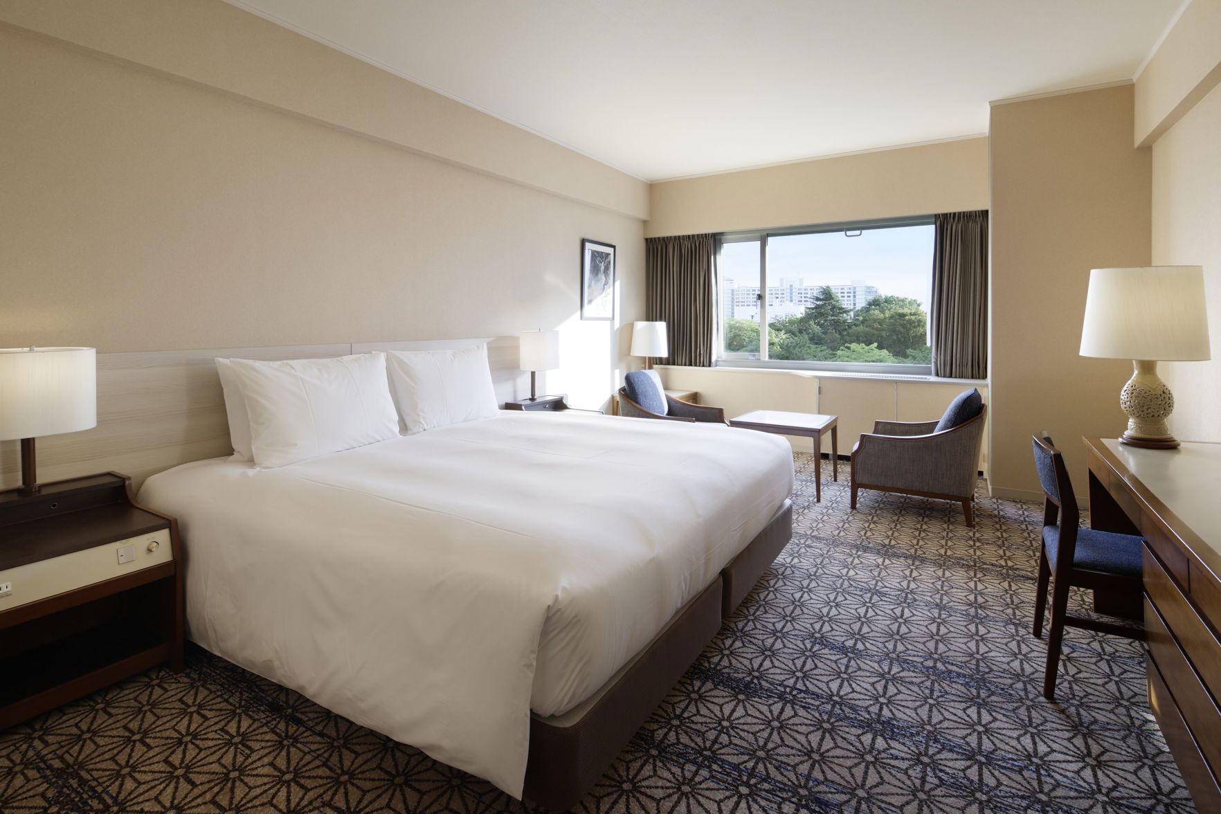 Down comforters, in-room safe, blackout drapes, iron/ironing board