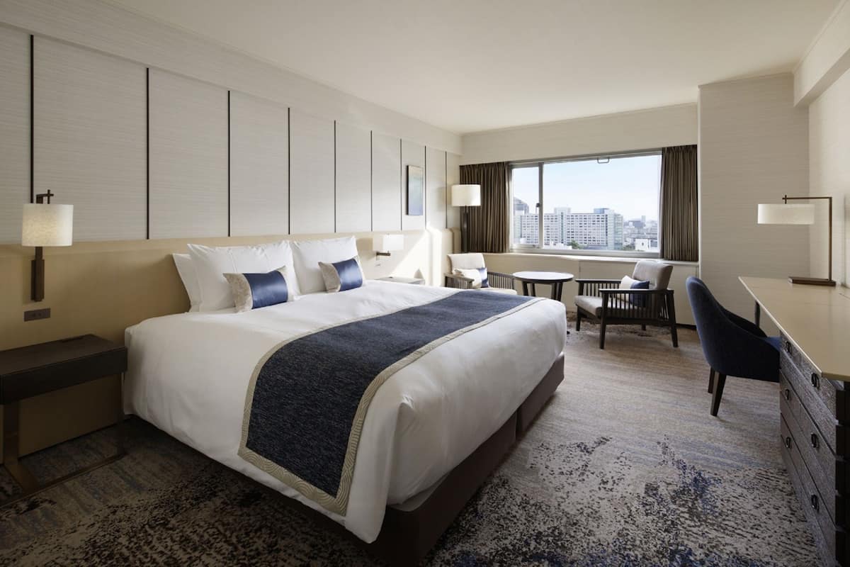 Down comforters, in-room safe, blackout drapes, iron/ironing board