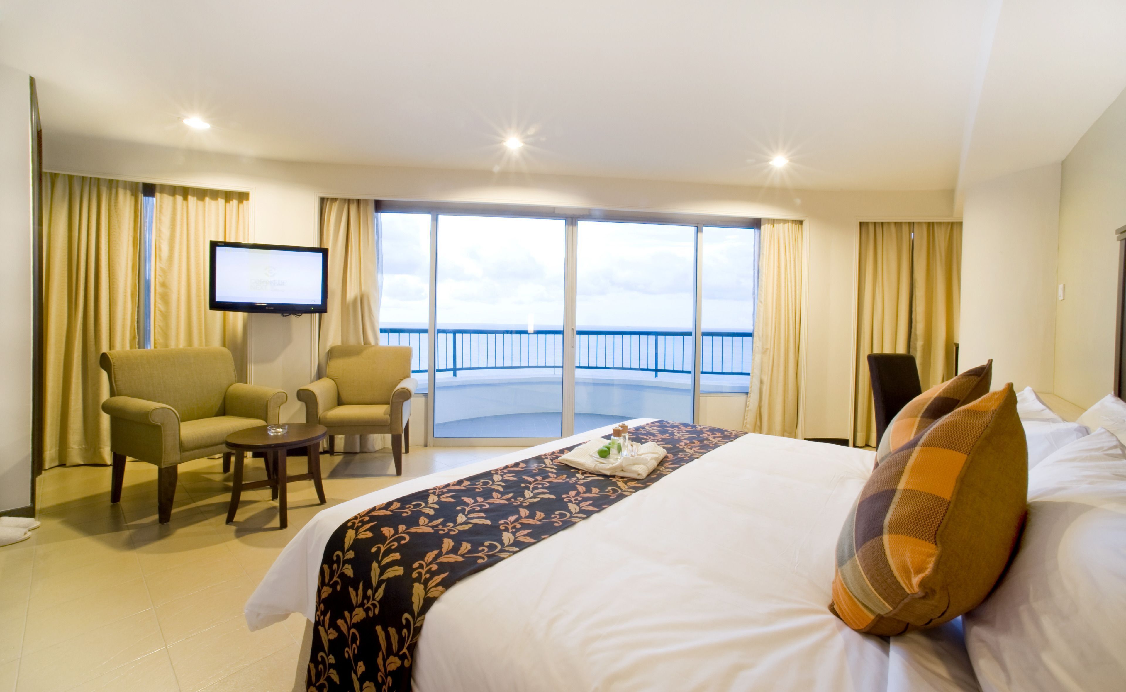 Minibar, Zimmersafe, Schreibtisch, kostenloses WLAN