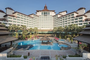 Garden - Sedona Hotel Yangon (Yangon)
