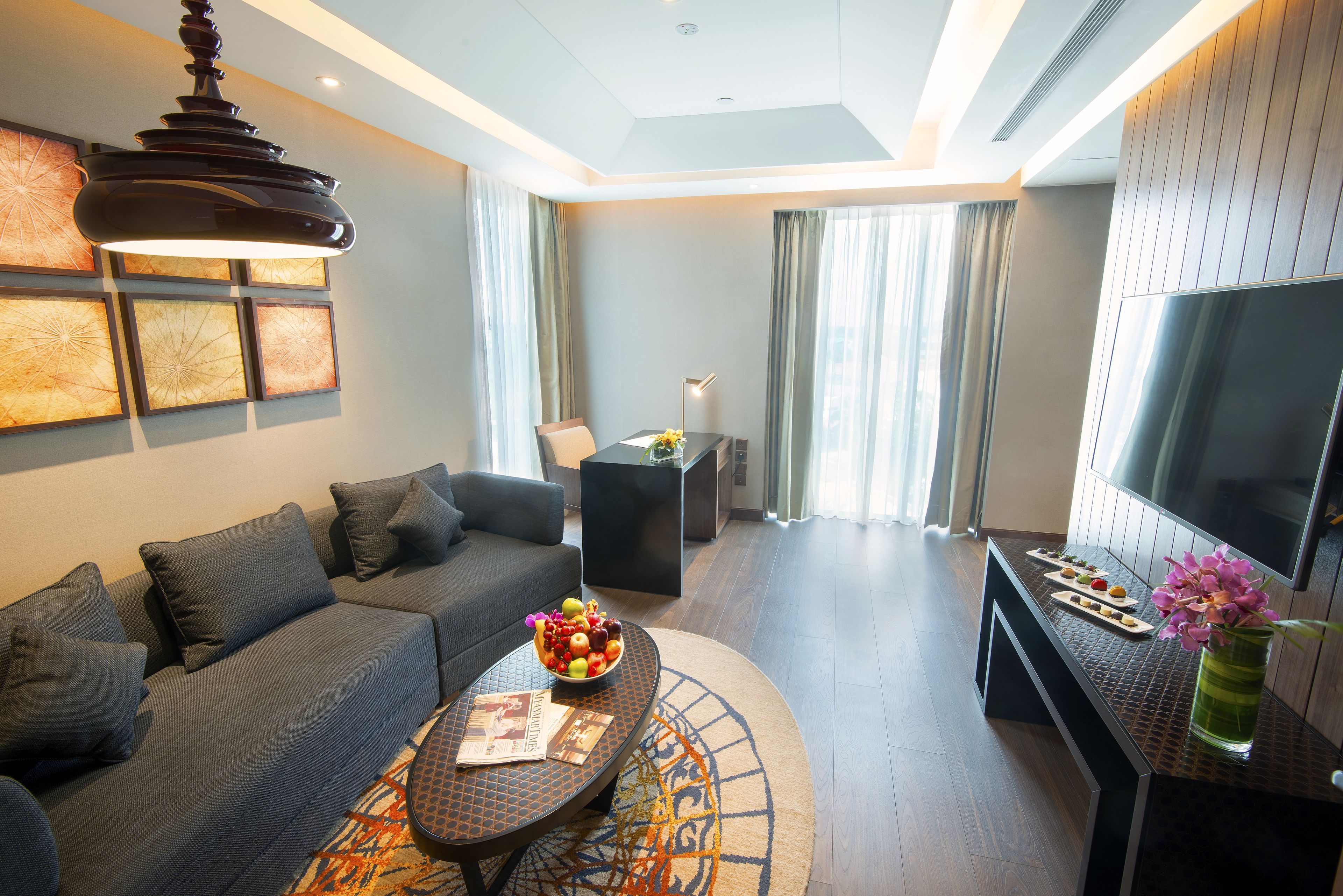 1 bedroom, pillow-top beds, minibar, in-room safe