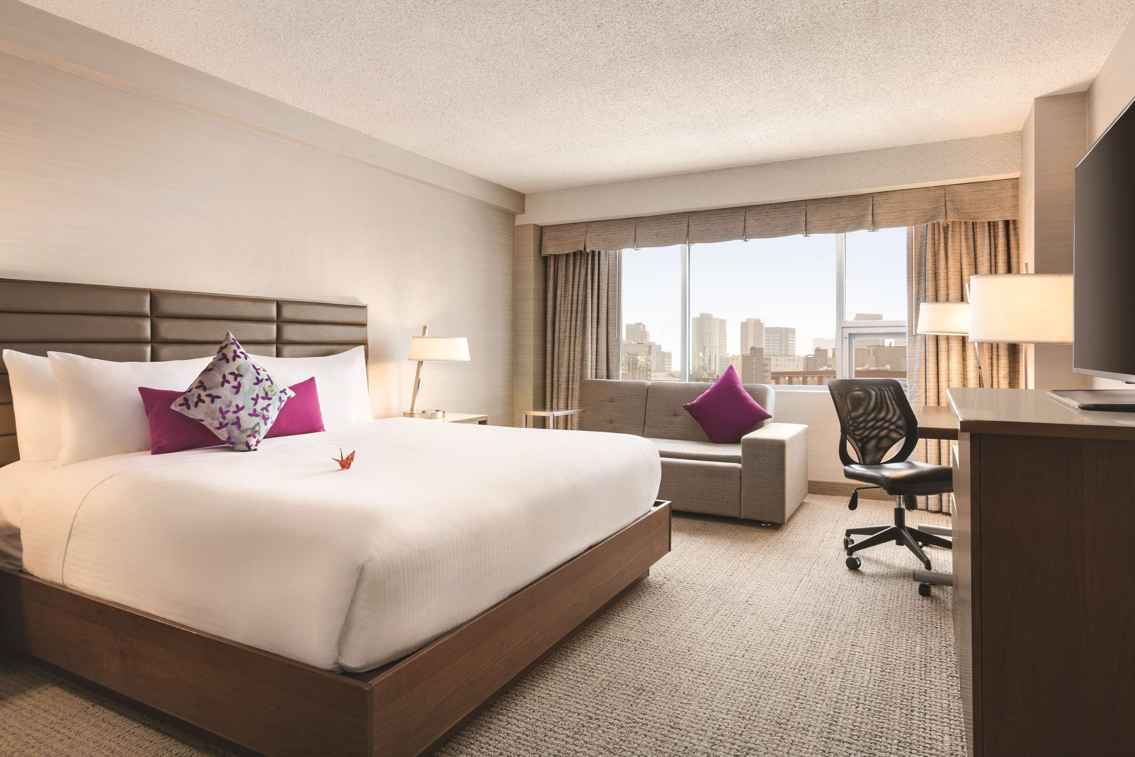 Foto - Coast Edmonton Plaza Hotel by APA