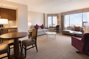 Ropa de cama de alta calidad y camas con pillow-top