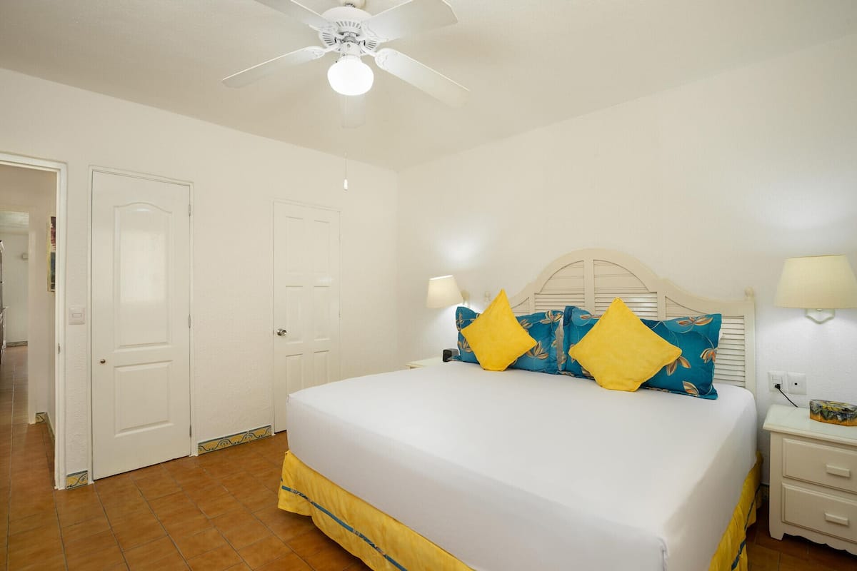 In-room safe, desk, laptop workspace, blackout curtains