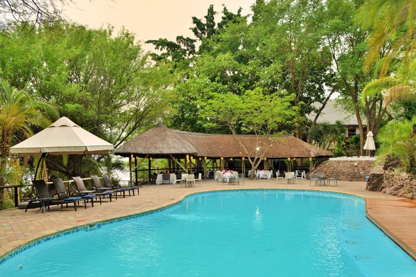 2 outdoor pools, open 6:00 AM to 6:00 PM, sun loungers