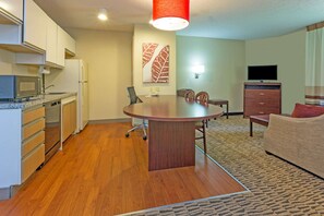 Suite, 1 Queen Bed with Sofa bed, Accessible, Non Smoking (Roll-In Shower) | Desk, laptop workspace, blackout drapes, iron/ironing board - MainStay Suites Detroit Farmington Hills (Farmington Hills)