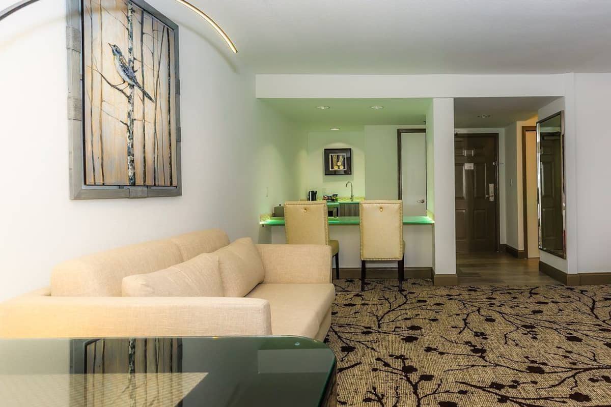 3 bedrooms, in-room safe, blackout drapes, soundproofing