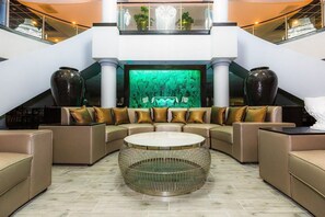 2 bars/lounges, poolside bar