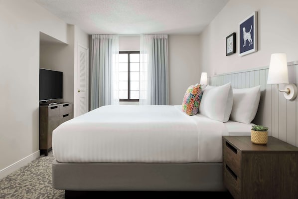 Suite, Multiple Beds (Two Bedroom King and Queen)