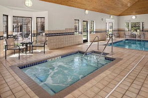 Indoor pool - Staybridge Suites MPLS-Maple Grove/Arbor Lakes by IHG (Maple Grove)