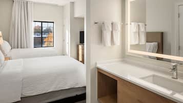 Suite, 1 Bedroom | Premium bedding, in-room safe, desk, laptop workspace