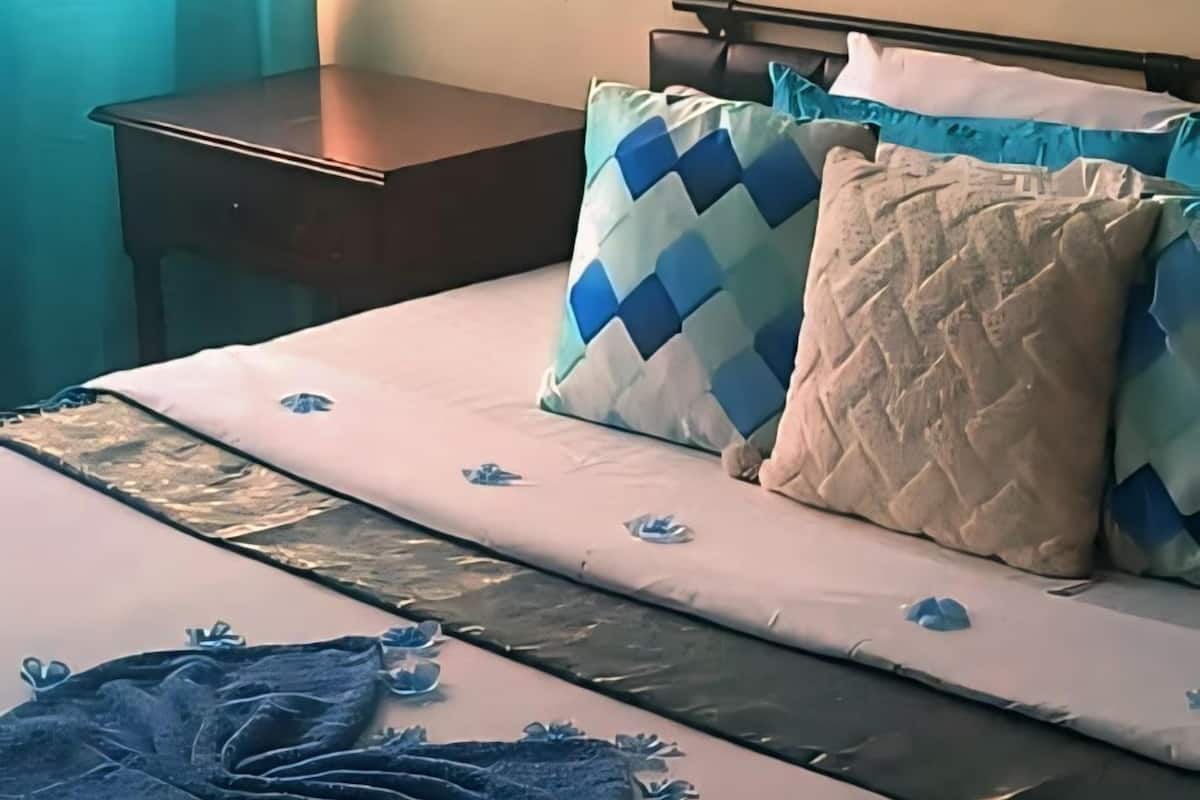 1 habitación, ropa de cama de alta calidad y muebles diferentes