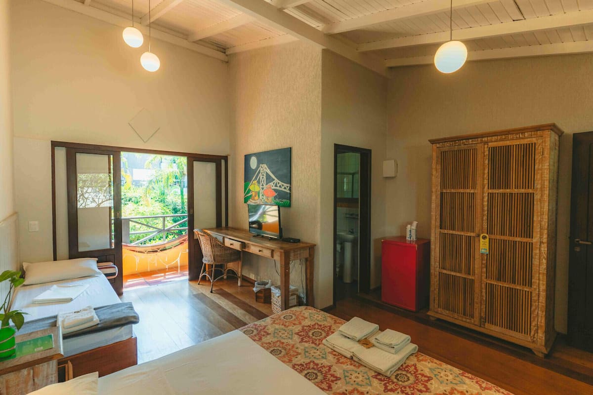 1 kamar tidur, meja kerja, Wi-Fi gratis, dan seprai linen