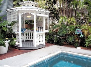 Free daily continental breakfast - Ambrosia Key West (Key West)